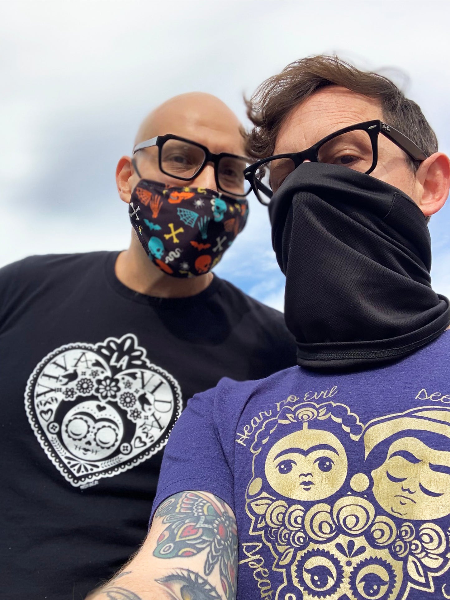 Mexicons Art Glow in the Drak Catrina Tshirt